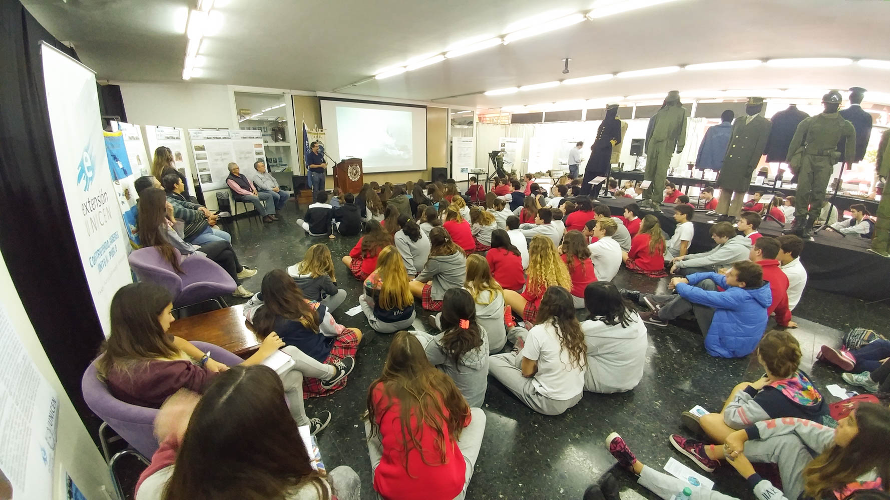 Veteranos de Malvinas compartieron testimonios con alumnos