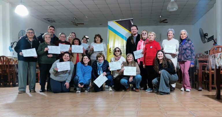 Memorias del campo digital. Reforzando la idea de identidad, registro y derechos culturales de personas mayores