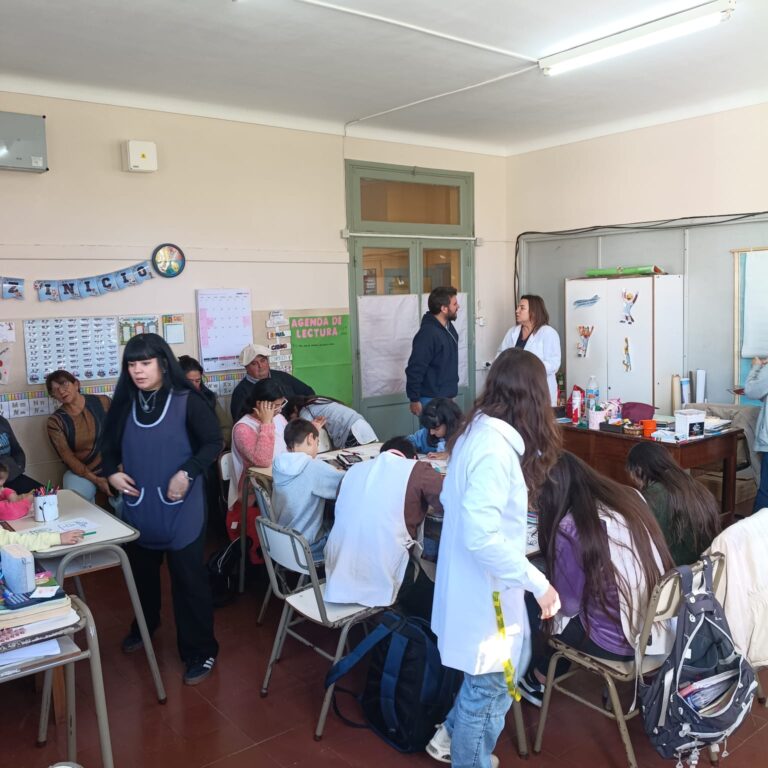 Promoviendo la salud rural: saberes que protegen desde la Escuela y la Universidad